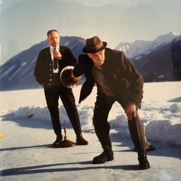 Beim Eisstock-Schießen am Weissensee